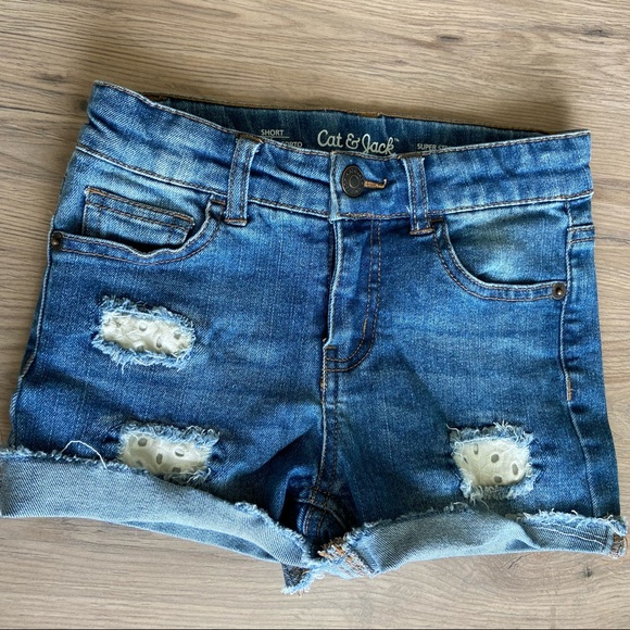 Cat & Jack Girls Distressed Denim Stretch Cuffed Shorts 6 - Picture 2 of 5